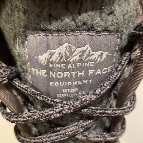 THE North Face Shellista II Mid boot in tan, grey and black - Picture 4 of 16